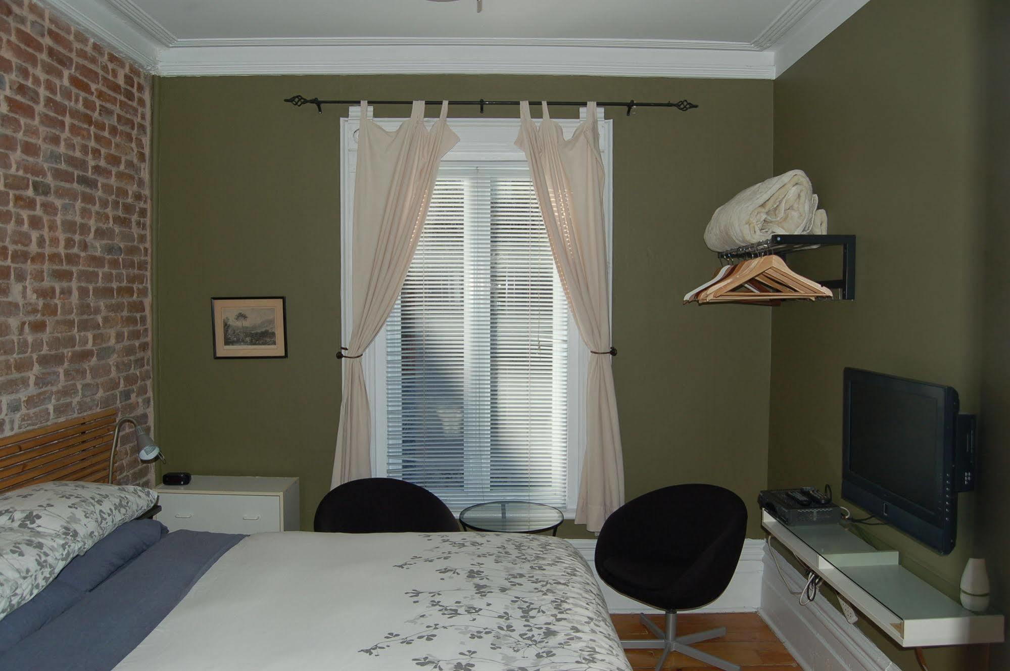 Le Simone Bed & Breakfast Montreal Exterior photo